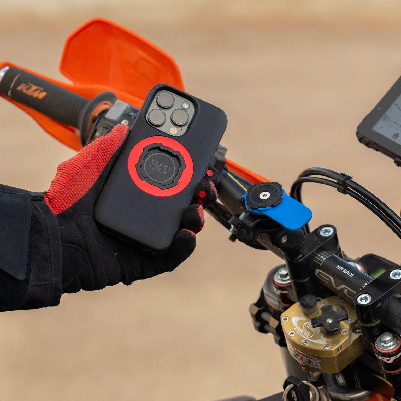 Quad Lock Handlebar Clamp Motorcycle Phone Mount with Vibration Dampener and MAG Phone Case for iPhone 16 Pro Max - Image 4