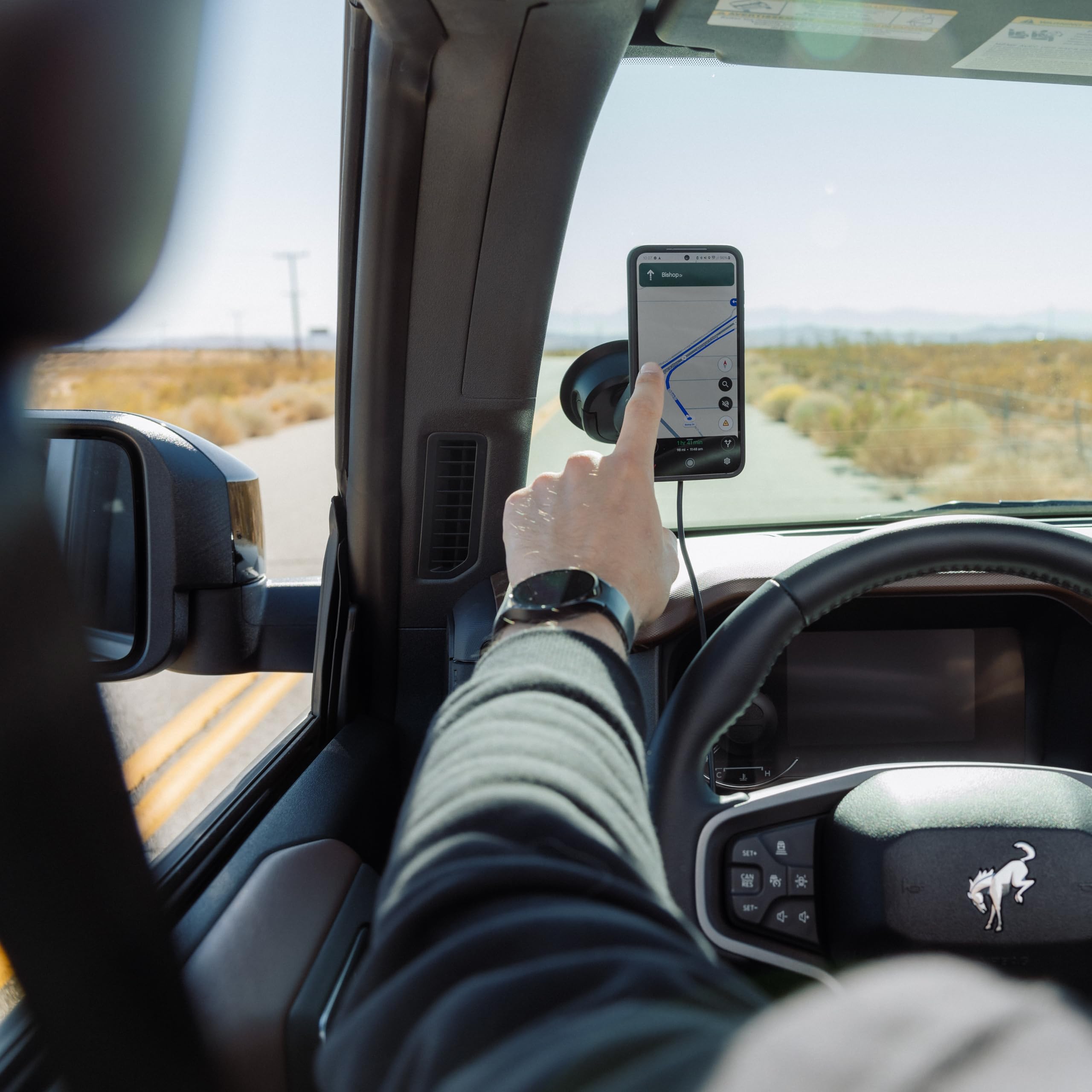 Quad Lock Heavy Duty Suction Car Phone Mount with MAG Phone Case and MAG Wireless Charging Head for iPhone 17 - Image 3