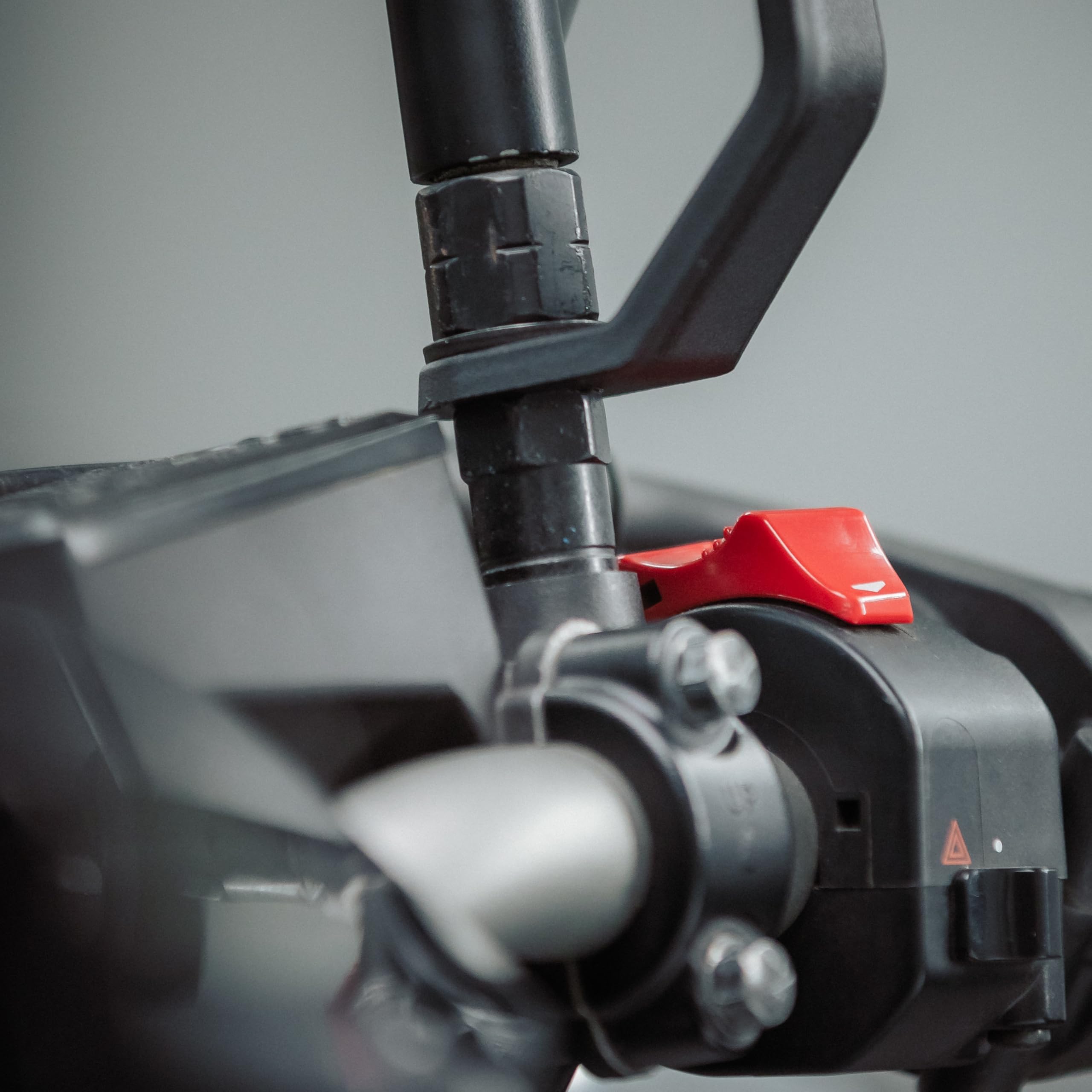 Quad Lock Motorcycle/Scooter/Moped Mirror Stem Mount for iPhone, Galaxy Pixel and Universal Adapters - Image 3