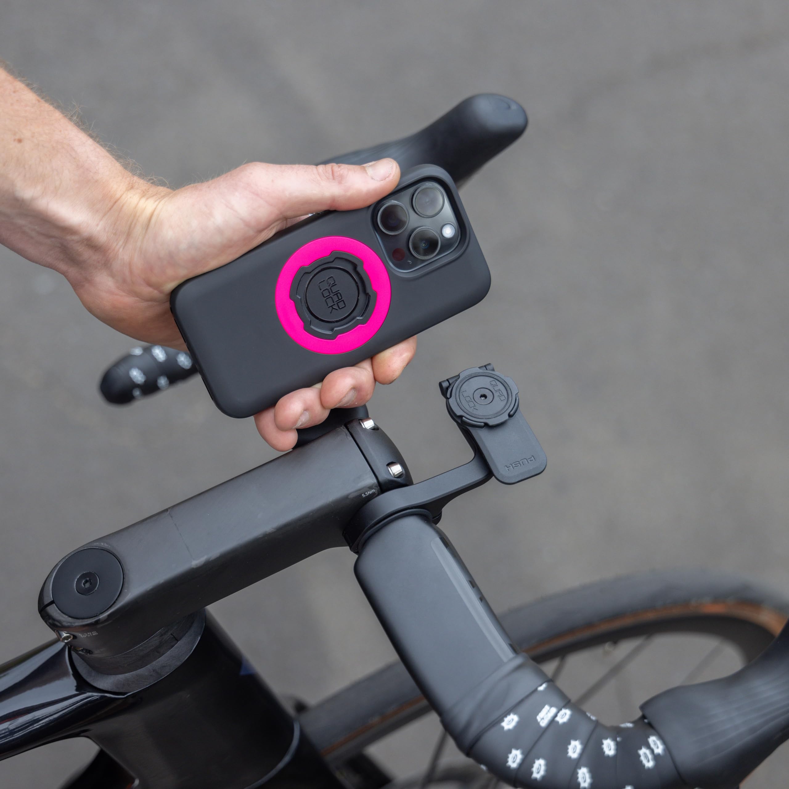 Quad Lock Out Front PRO Handlebar Bike Phone Mount (V2) with MAG Phone Case for iPhone 17 Pro Max - Image 5